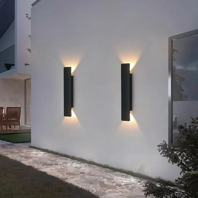 Veyra LED Wall Light