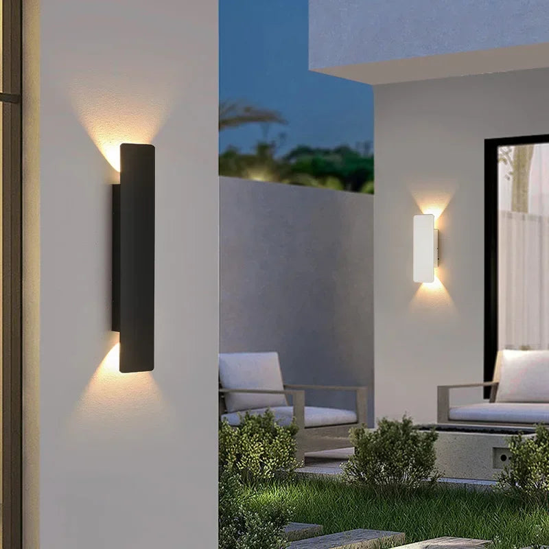 Veyra LED Wall Light